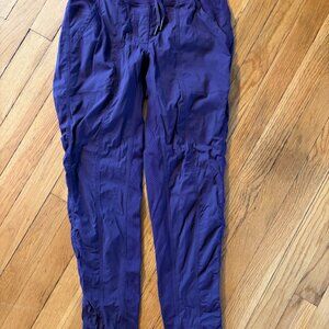 Lululemon Street To Studio Pant II in Deep Zinfandel size 4